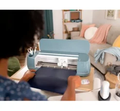 Cricut Maker 4 + Essentials-Bundle