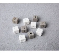 Silikon-Gießform "Perlen - Buchstaben & Zahlen"