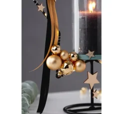 Weihnachtskugeln aus Glas am Draht